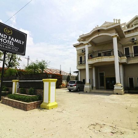 Hotel Grand Family Sungairampah Екстериор снимка