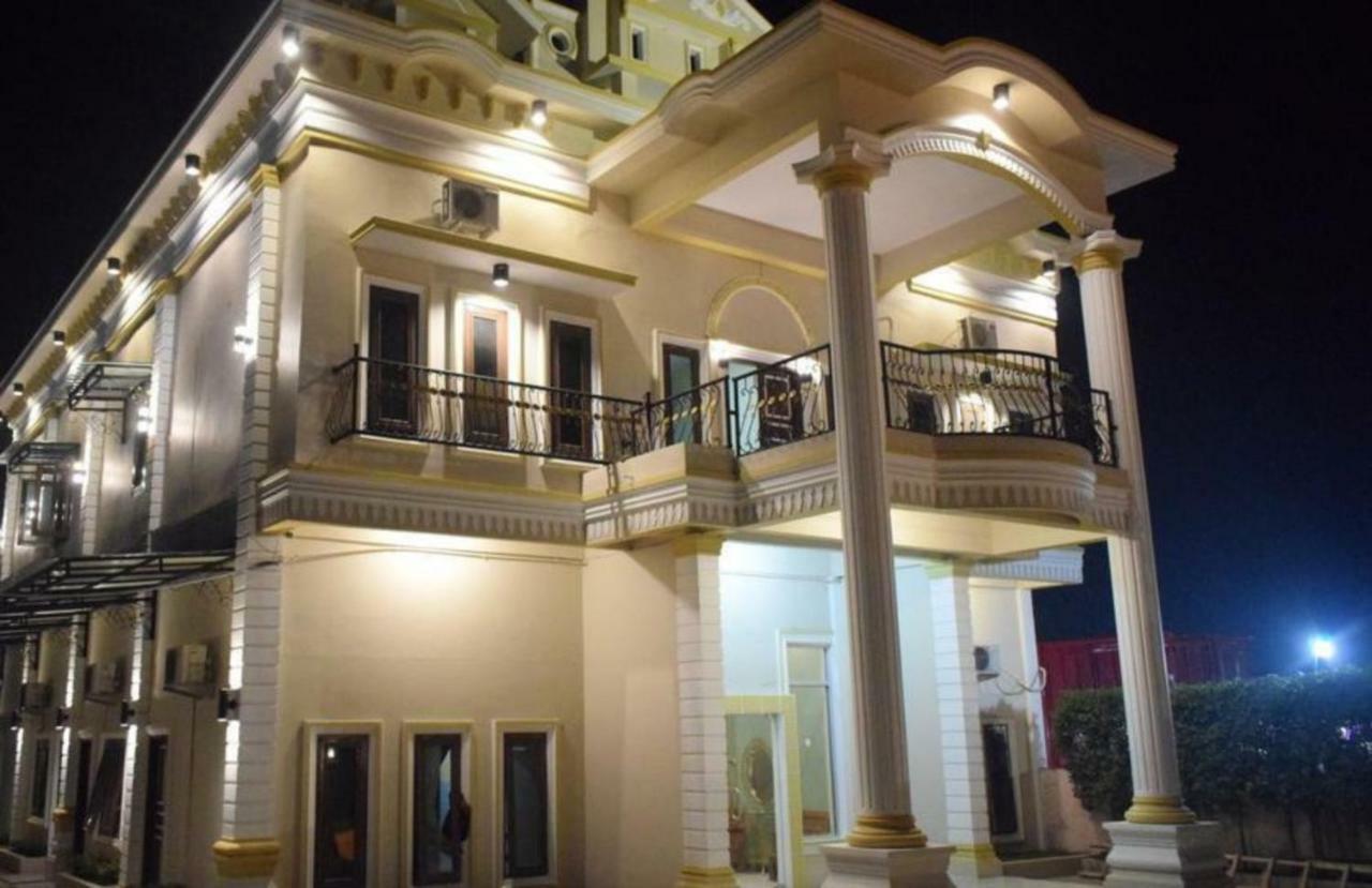Hotel Grand Family Sungairampah Екстериор снимка